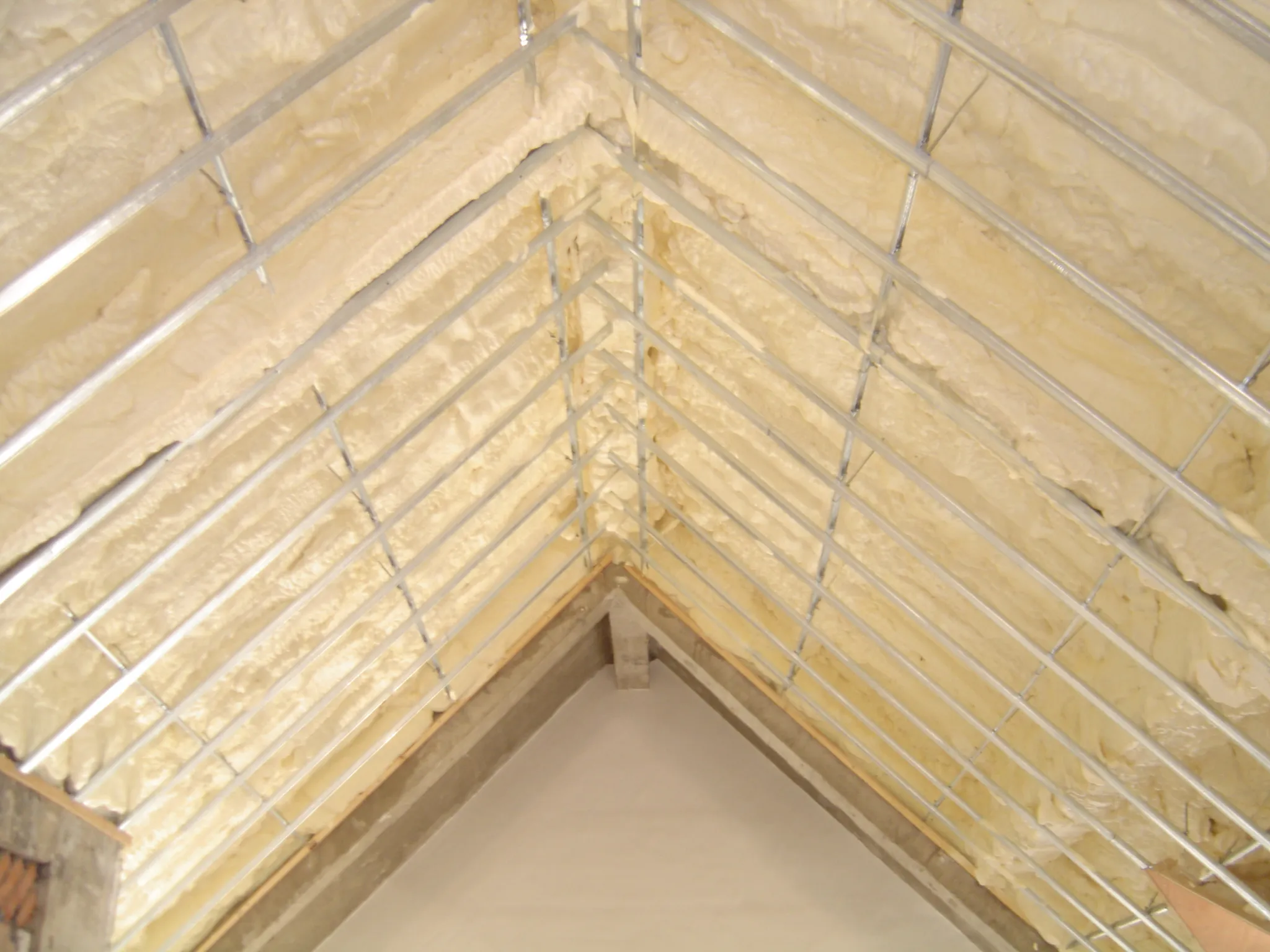 墙面喷涂料常见质量问题及解决办法？